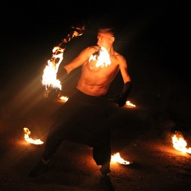 GfS garkusha fire show - артист, шоу у Сумах - портфоліо 5