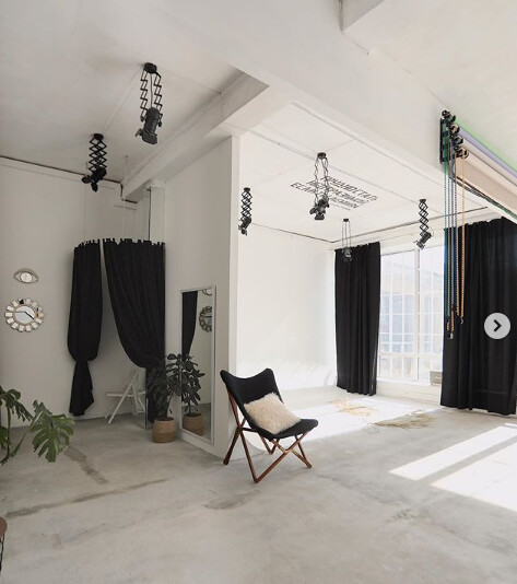  F23 Studio