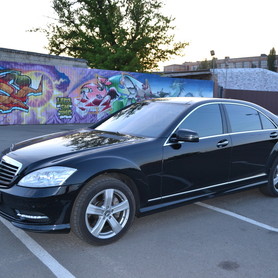 Mercedes S500 Long - авто на весілля у Києві - портфоліо 1