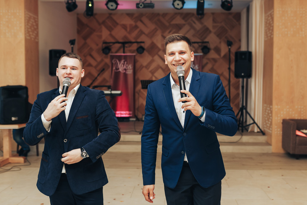 Дует ведучих "З Ювілейного"