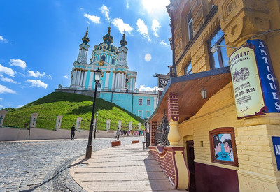 За Двома Зайцями - фото 1