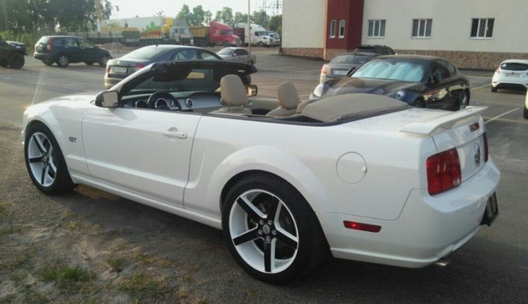 FORD MUSTANG GT Cabriolet 