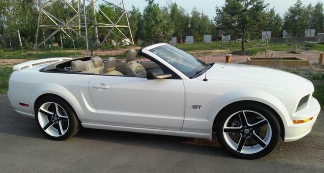 FORD MUSTANG GT Cabriolet 