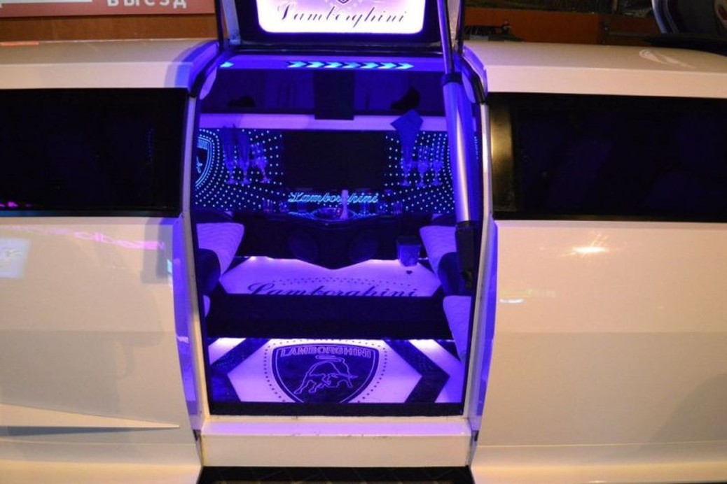 LAMBORGHINI Reventon 