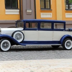 CADILLAC Al Capone - авто на весілля у Києві - портфоліо 1