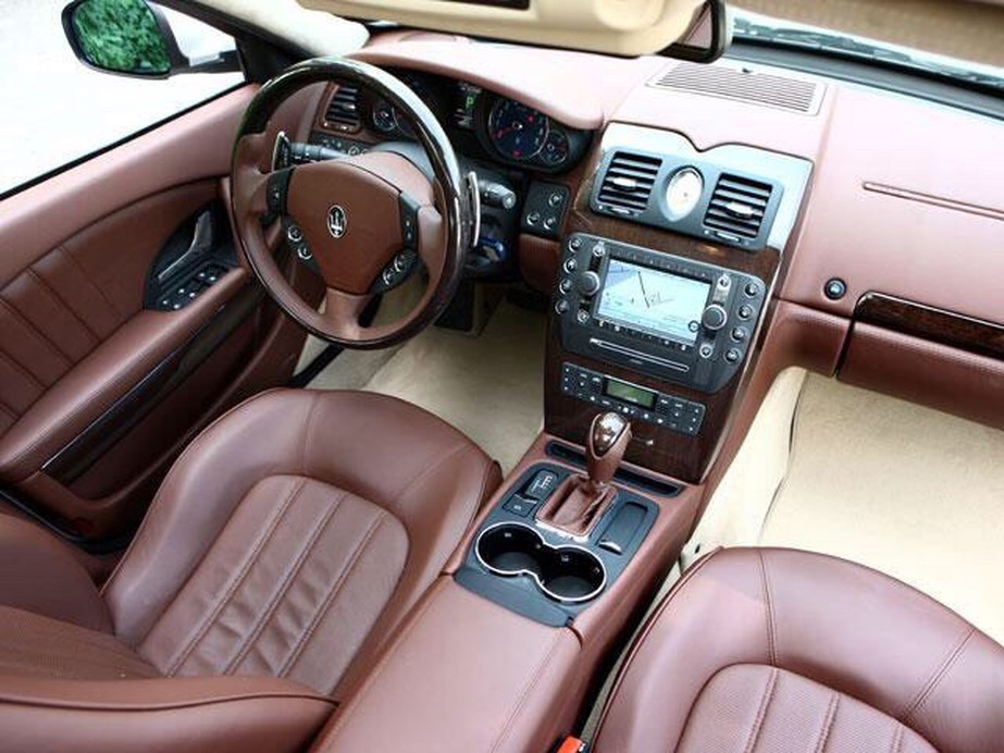 Maserati Quattroporte 
