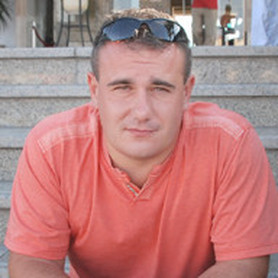 Александр Легеня