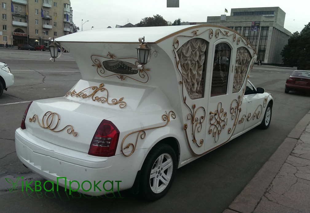 Карета Крайслер С 300 