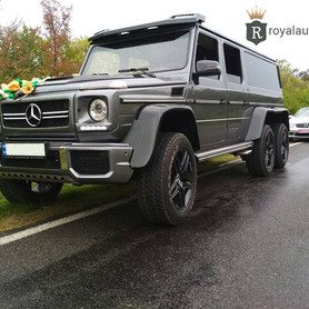 Лимузин Кубик 6х6 - авто на весілля у Чернівцях - портфоліо 1