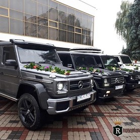 Лимузин Кубик 6х6 - авто на весілля у Чернівцях - портфоліо 2
