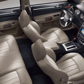 CHRYSLER — 300 C седан - авто на весілля у Хмельницькому - портфоліо 5
