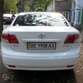 Toyota Avensis белая - авто на весілля у Миколаєві - портфоліо 5