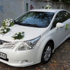 Toyota Avensis белая - авто на весілля у Миколаєві - портфоліо 3