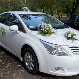 Toyota Avensis белая - авто на весілля у Миколаєві - портфоліо 1