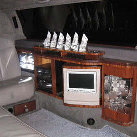 Lincoln Town Car St Tropez - авто на весілля у Полтаві - портфоліо 4