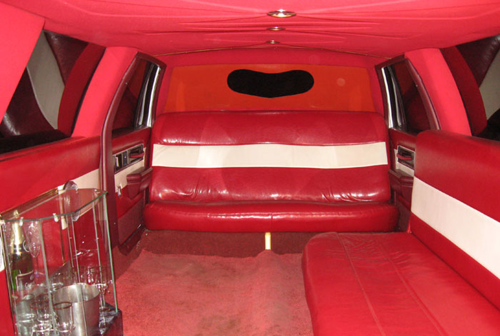 Oldsmobile 