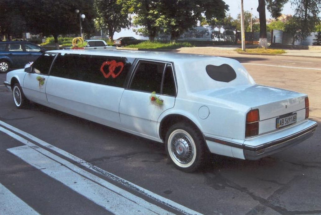 Oldsmobile 