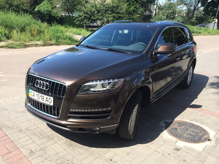 AUDI Q7 