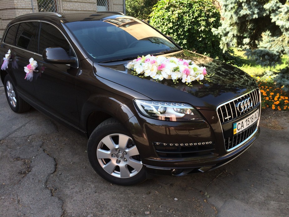 AUDI Q7 