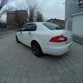 Skoda Superb - авто на весілля у Кривому Розі - портфоліо 3