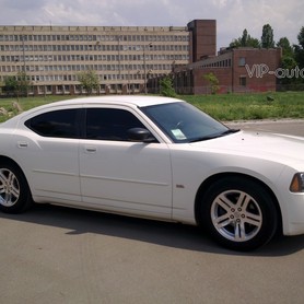 Dodge Charger - авто на весілля у Кривому Розі - портфоліо 4