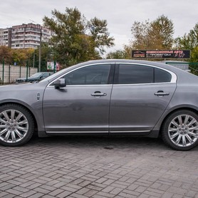 Lincoln MKS - авто на весілля у Запоріжжі - портфоліо 6