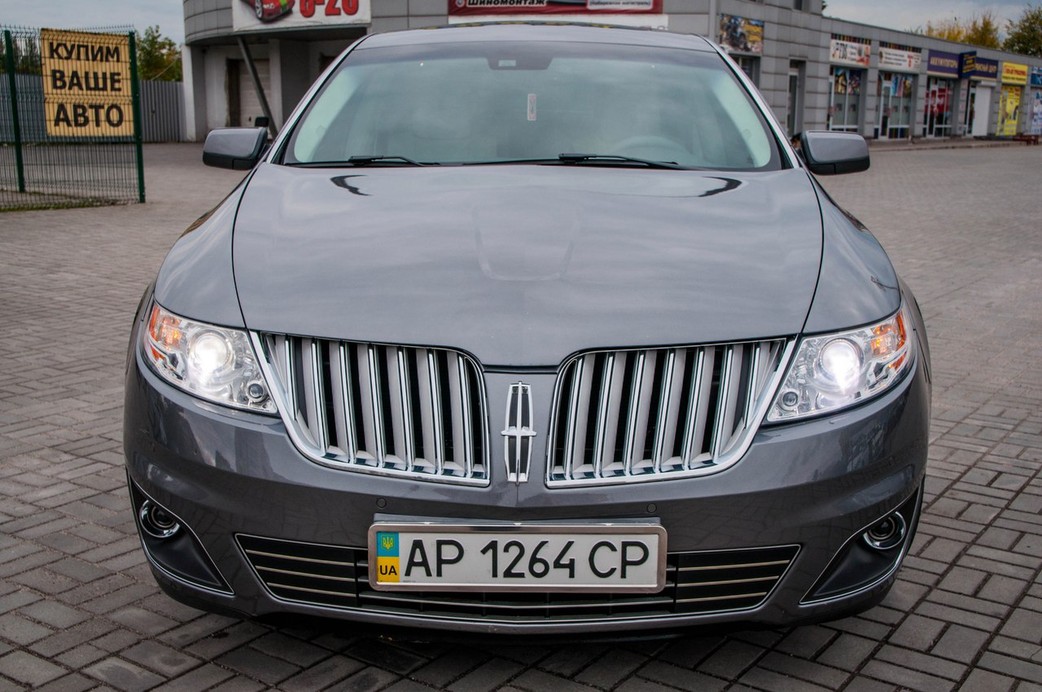 Lincoln MKS 