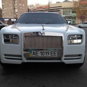 Rolls-Royce Phantom - авто на весілля у Запоріжжі - портфоліо 1