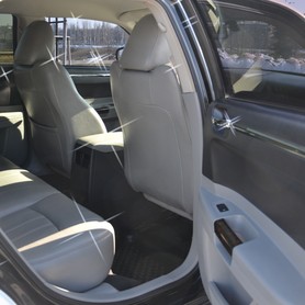 Седан Chrysler 300 C - авто на весілля у Чернігові - портфоліо 5