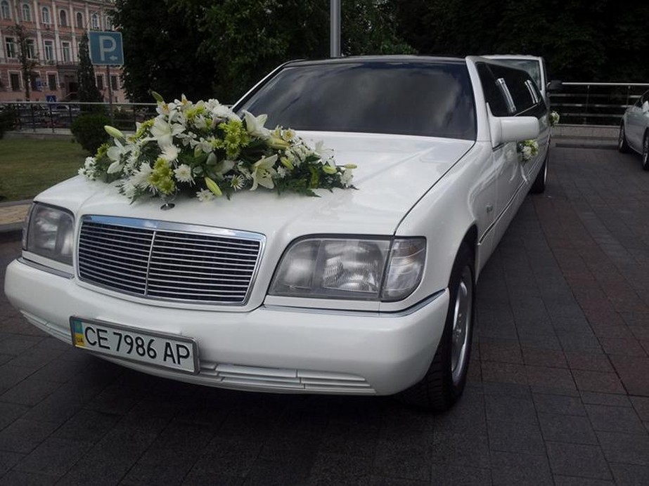 Лимузин Мерседес S 600 