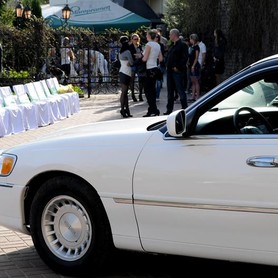 Лимузин Lincoln Town Car - авто на весілля у Сумах - портфоліо 4