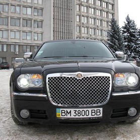 Chrysler 300С - авто на весілля у Сумах - портфоліо 2