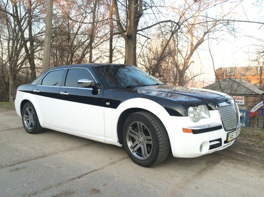 Chrysler C300 