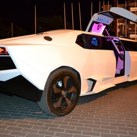 Лимузин Lamborghini Reventon - авто на весілля у Маріуполі - портфоліо 3