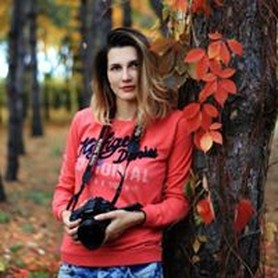 Анна Михова