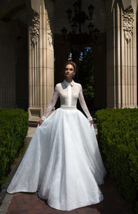 Pollardi Fashion Group - весільна сукня, салон у Львові - фото 1