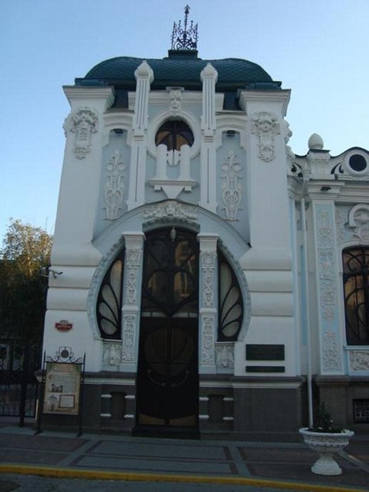 Дом Барского (Краеведческий музей)