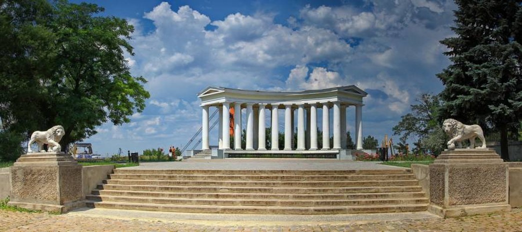 Приморский бульвар 