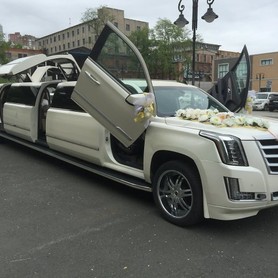 Лимузин Cadillac Escalade 2018 - авто на весілля у Києві - портфоліо 3