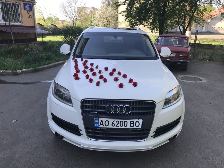 AUDI Q7 