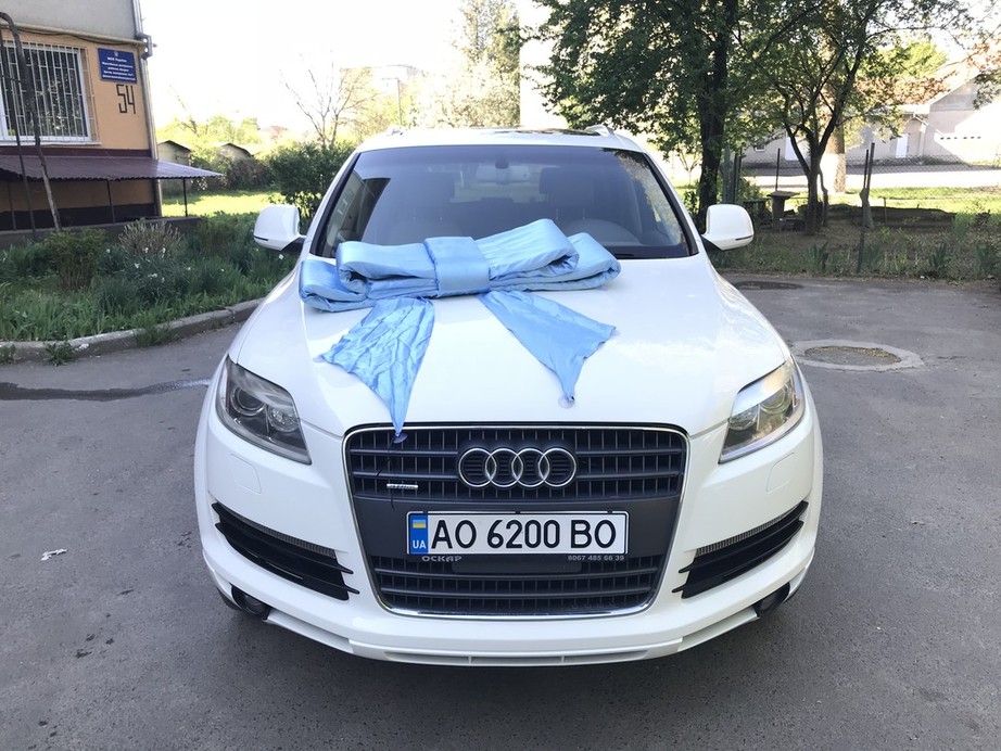 AUDI Q7 