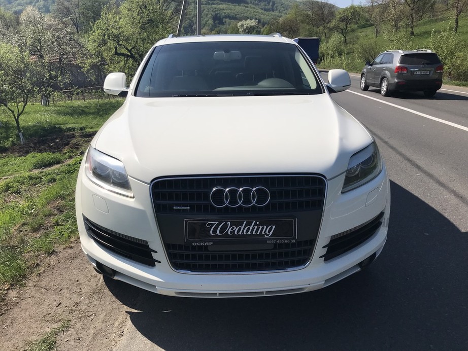 AUDI Q7 