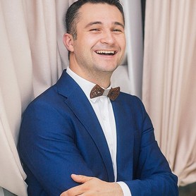 Ведучий Александр Светогор