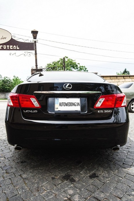 Lexus EX350 